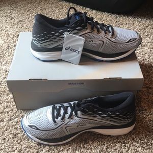 ASICS Gel Cumulus 19